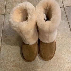 Ugg Maylin boots